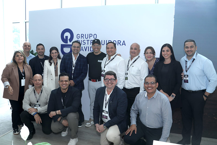 Grupo Distribuidora David participa en “No es Vender, es Influir 5” para seguir impulsando el crecimiento de JAC Motors Panamá 2 Grupo Distribuidora David participa en “No es Vender, es Influir 5” para seguir impulsando el crecimiento de JAC Motors Panamá